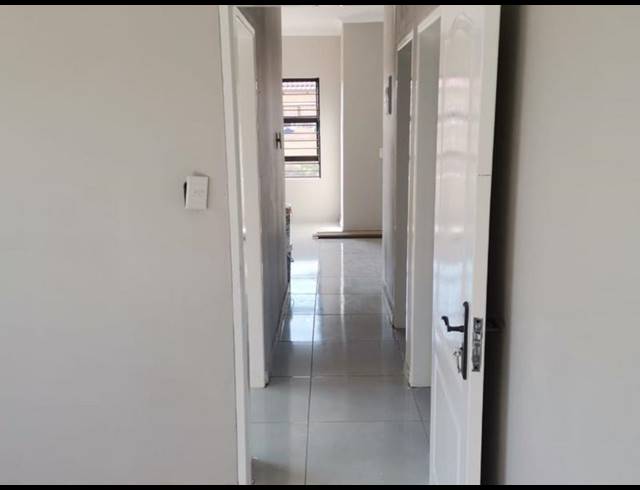 3 BEDROOM HOUSE FOR SALE IN VANDERBIJLPARK CE7